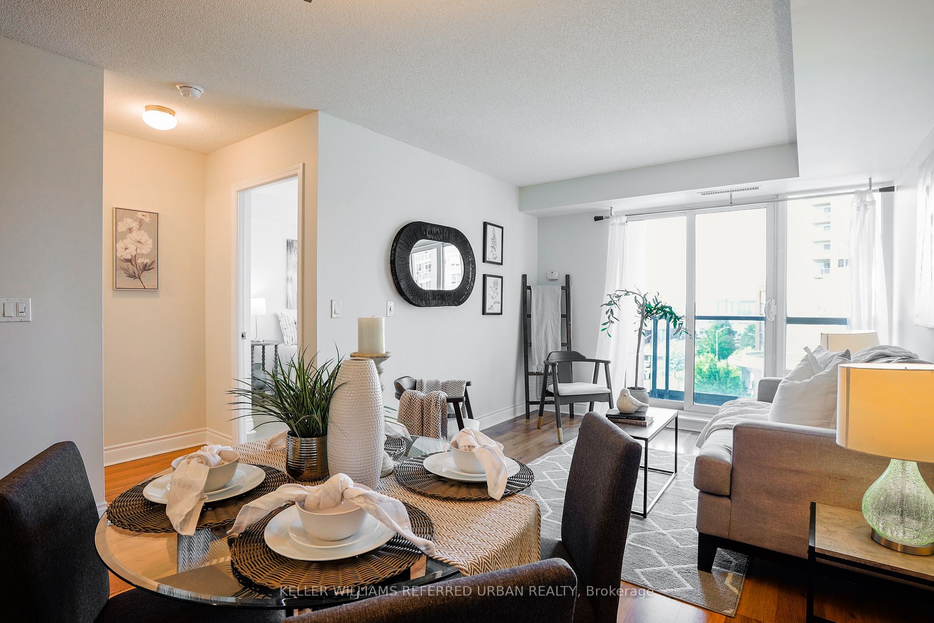75 South Town Centre Blvd, #706