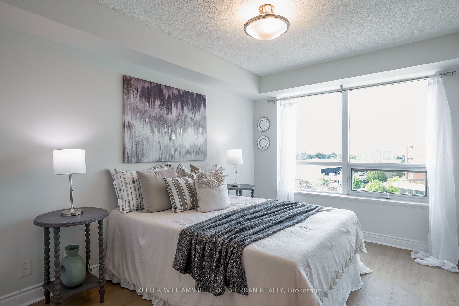 75 South Town Centre Blvd, #706