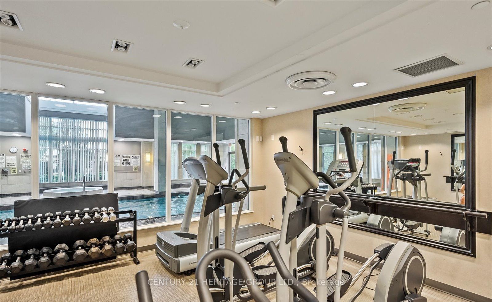 330 Red Maple Rd, #406