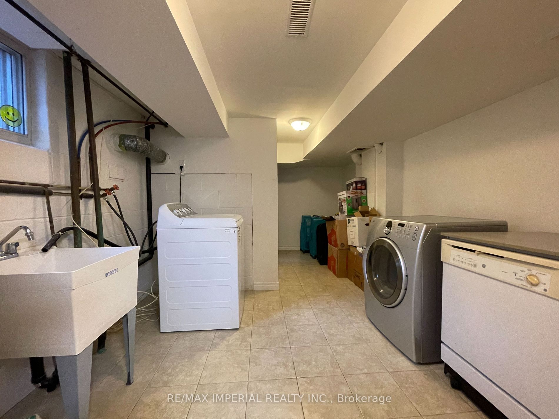 248 James Ave, #Lower