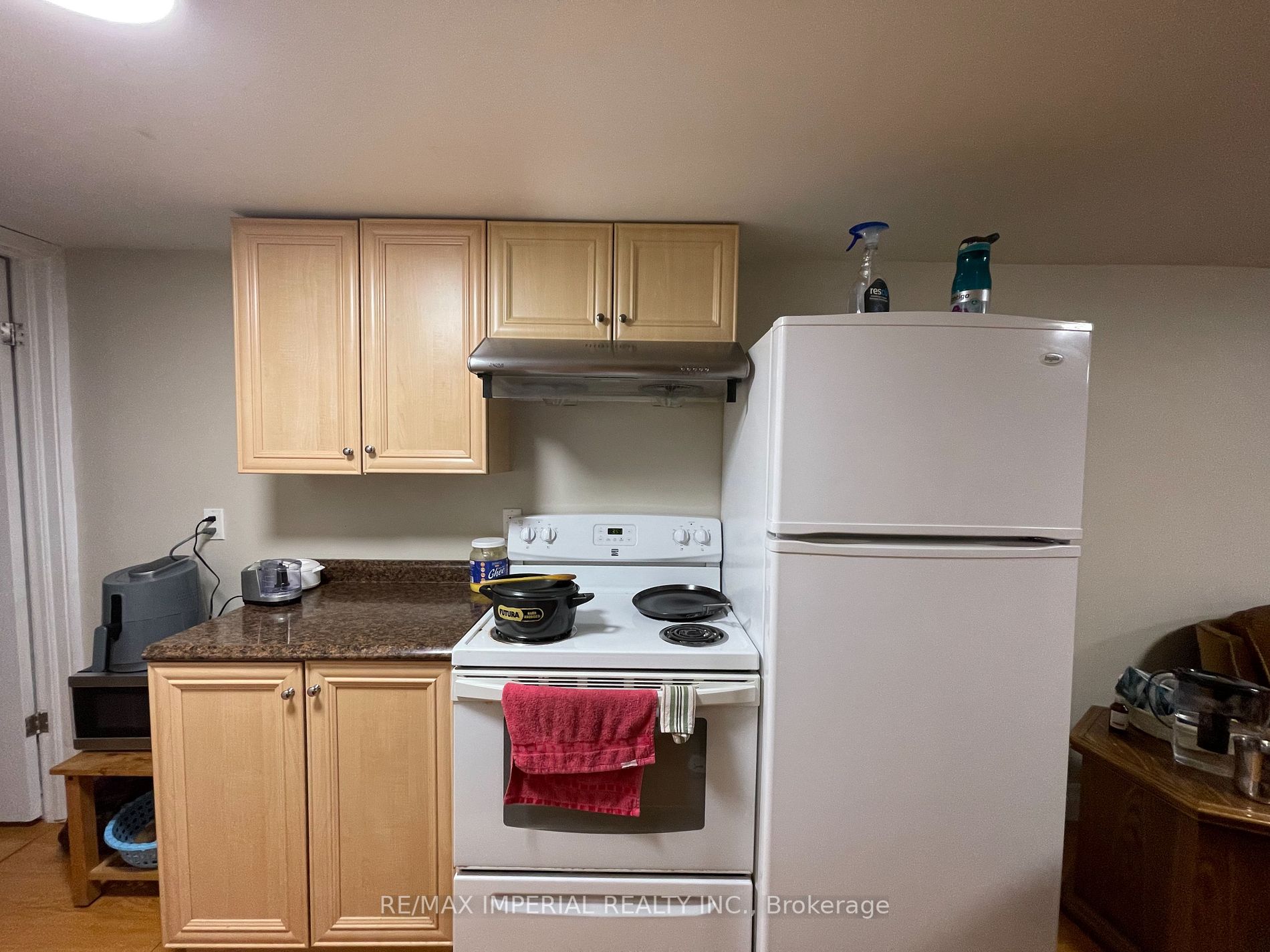 248 James Ave, #Lower