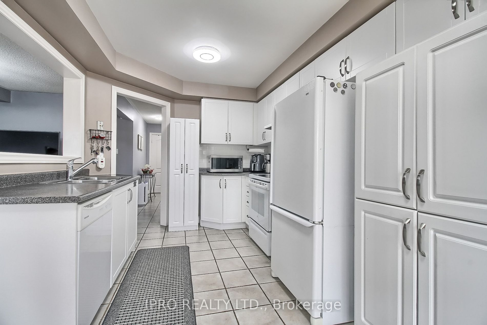 56 Noble Dr