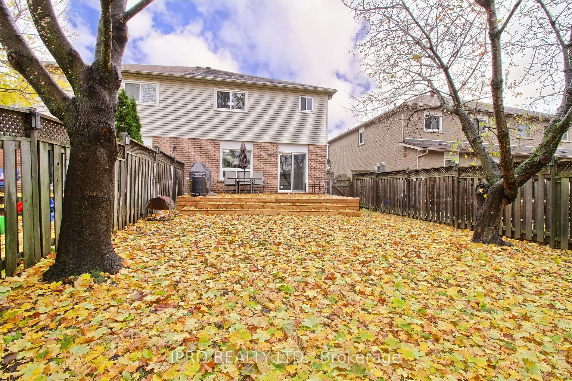 56 Noble Dr