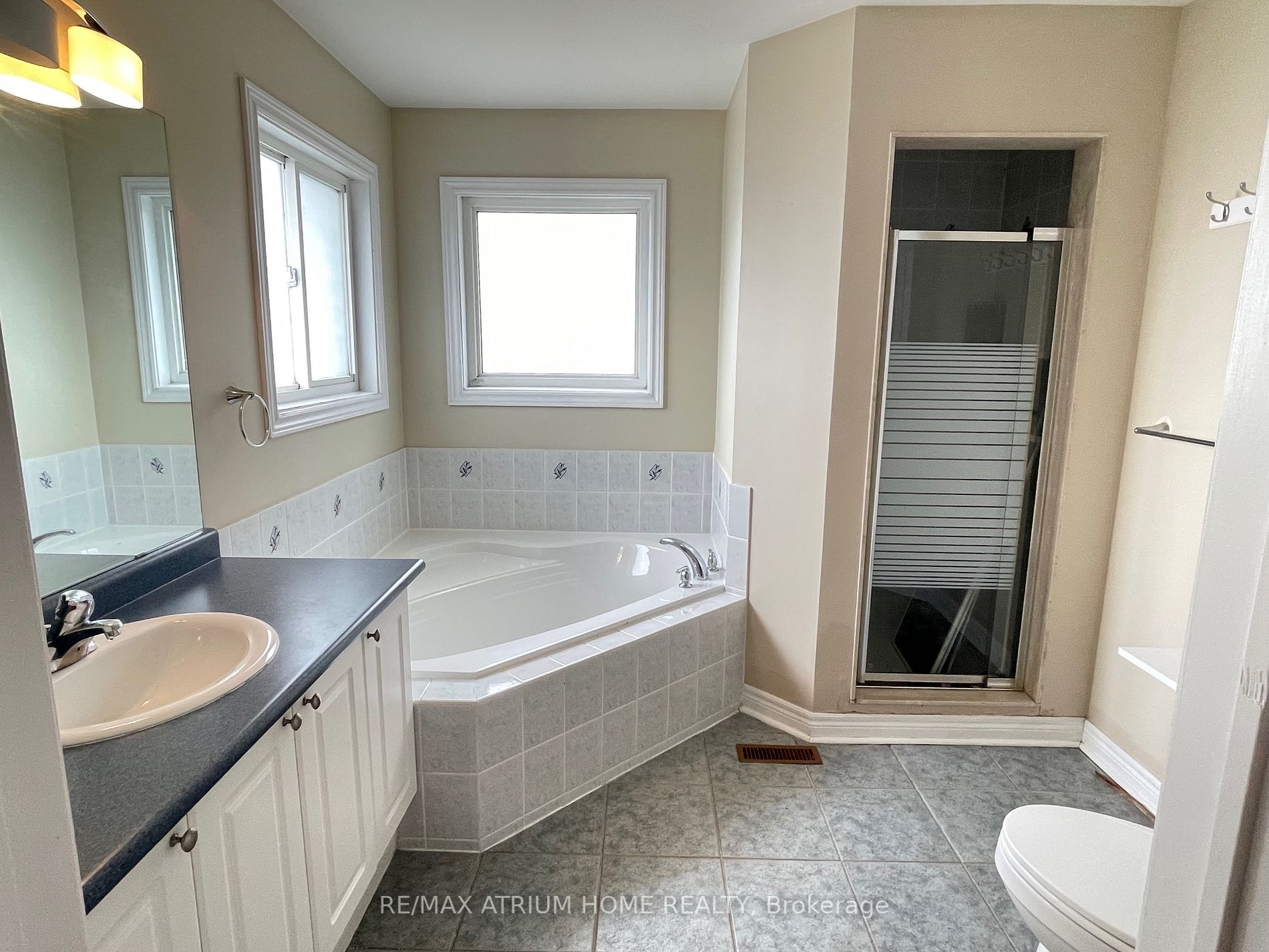 71 Reddenhurst Cres