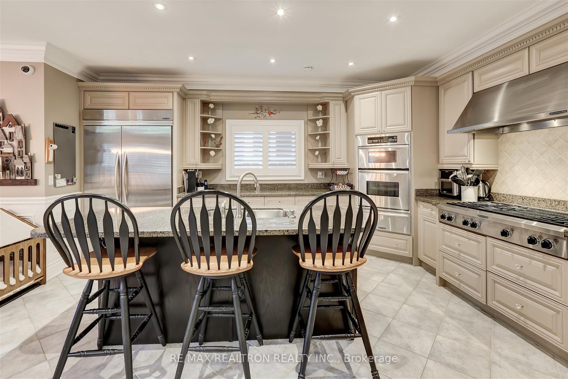 8 Angus Glen Blvd
