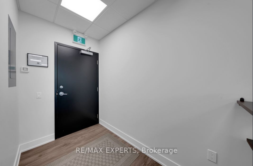200 Cachet Woods Crt, #203