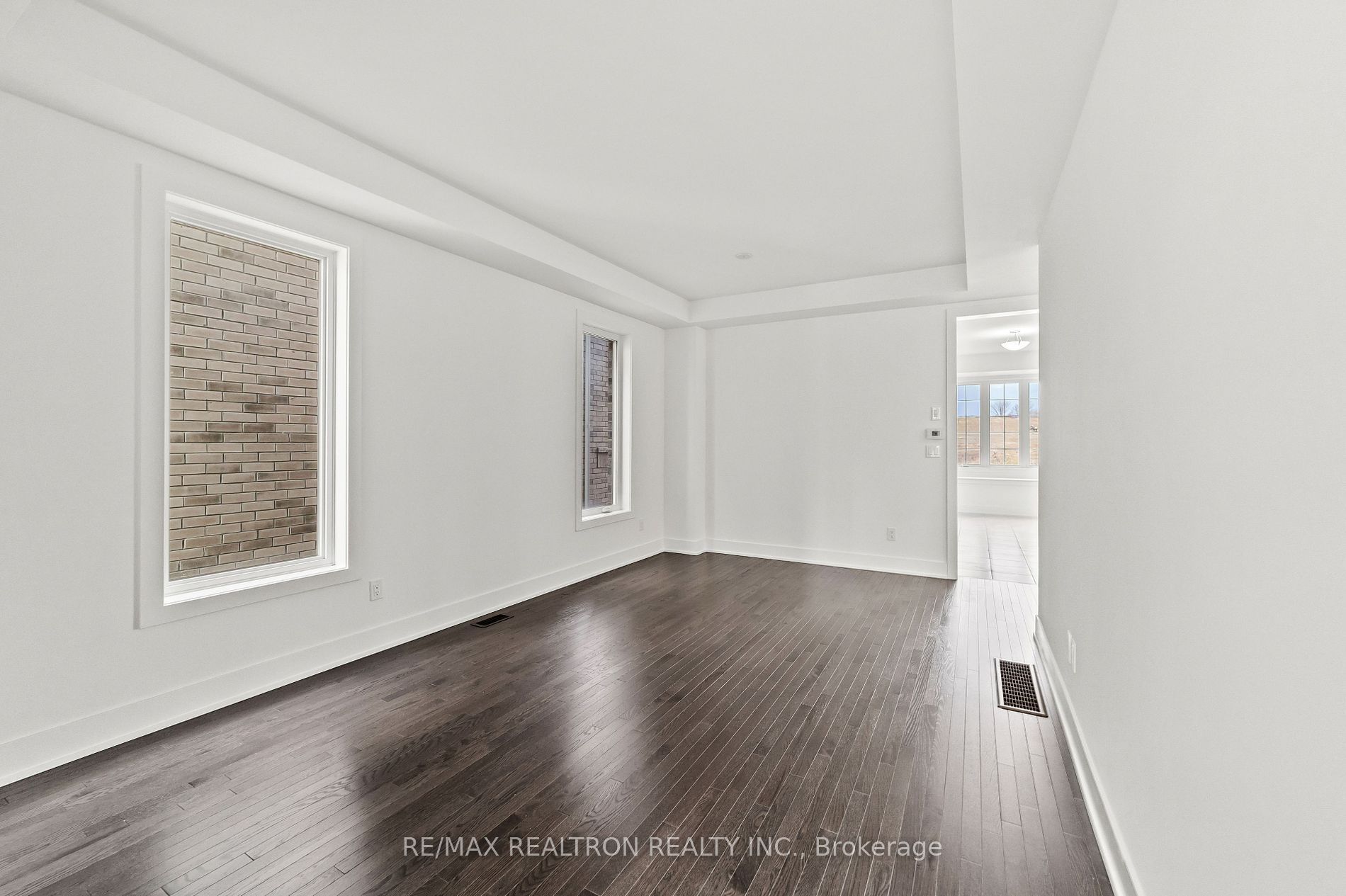 4 Kentledge Avenue