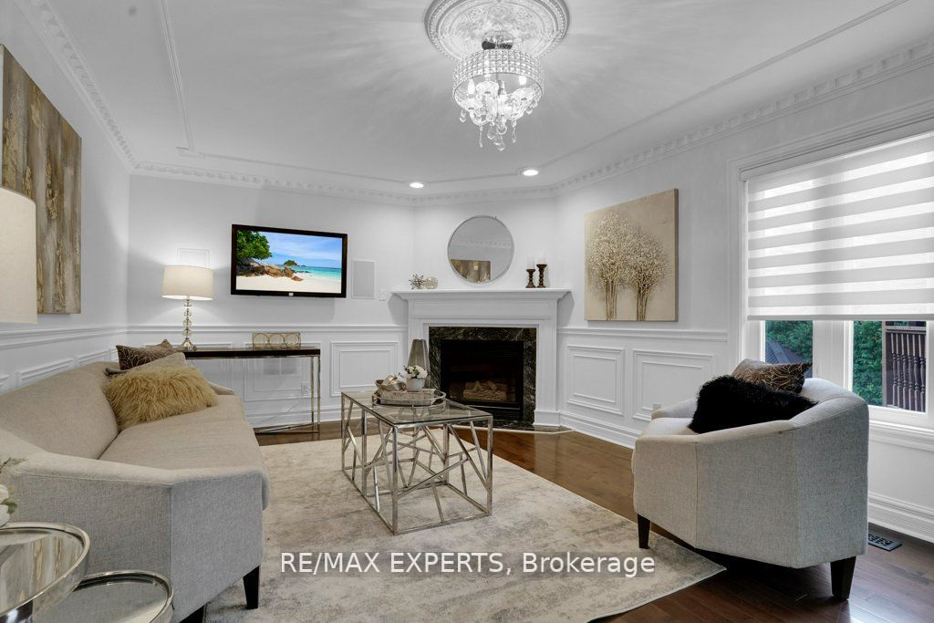 122 Hammerstone Cres