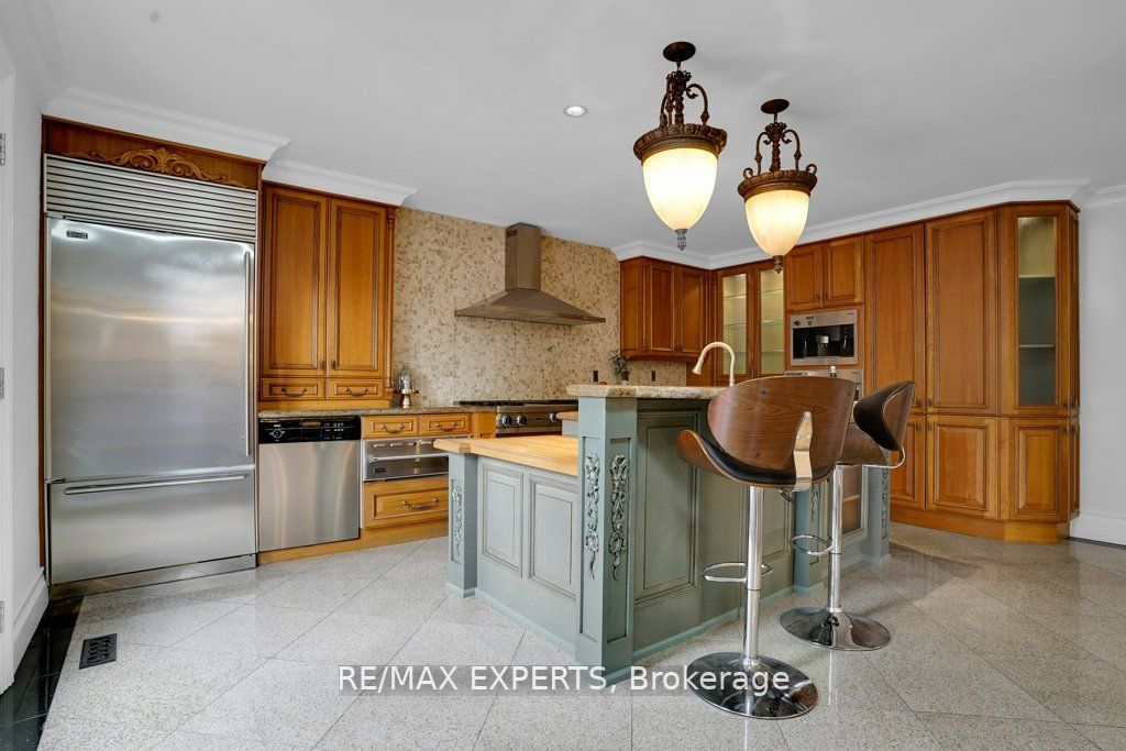 122 Hammerstone Cres