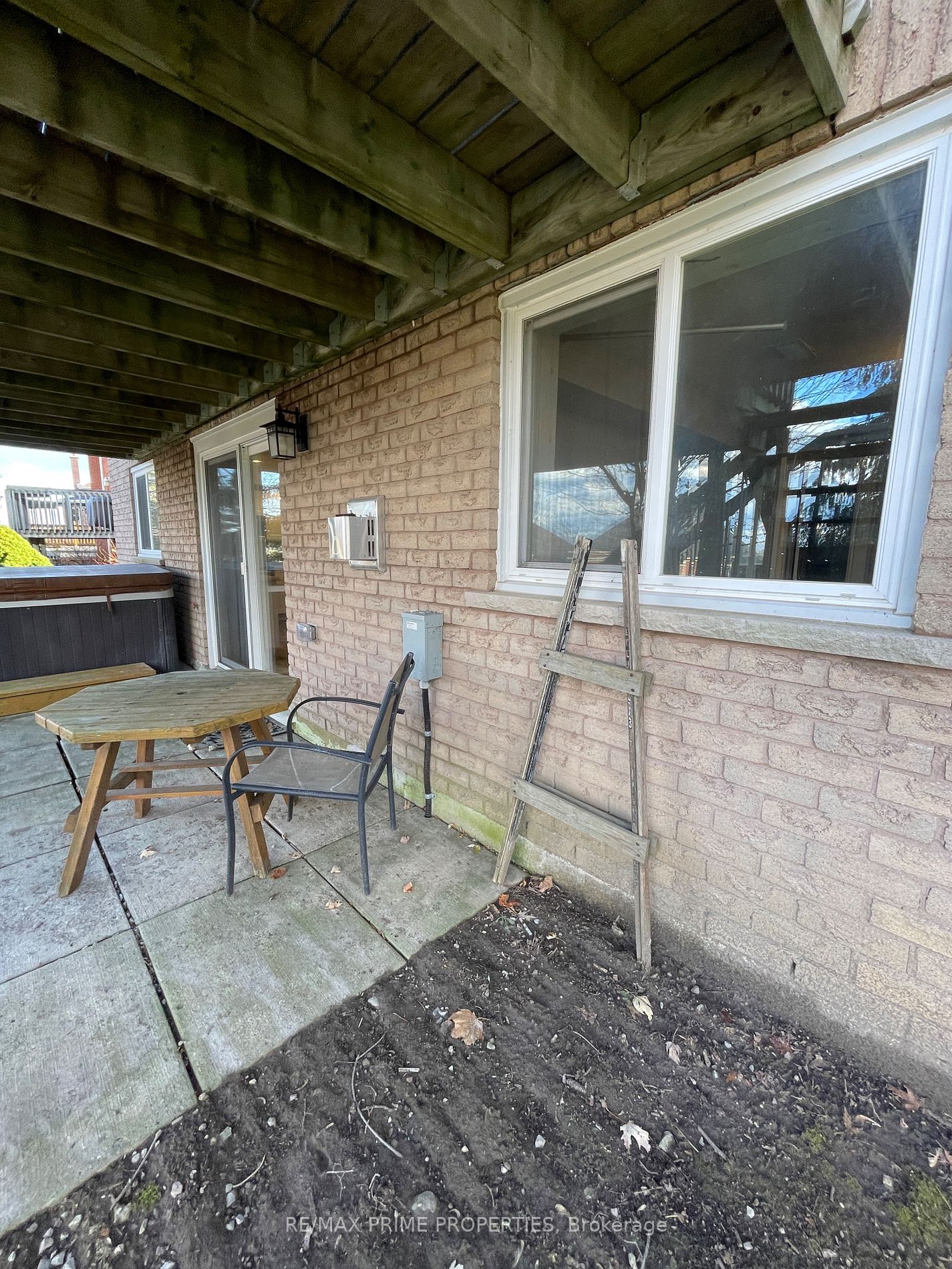 315 Kirby Cres, #Lower