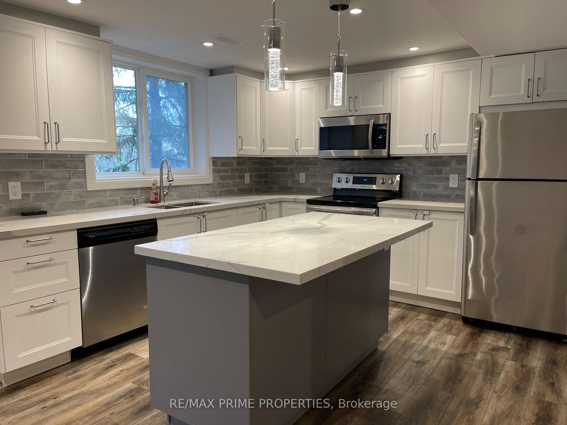 315 Kirby Cres, #Lower