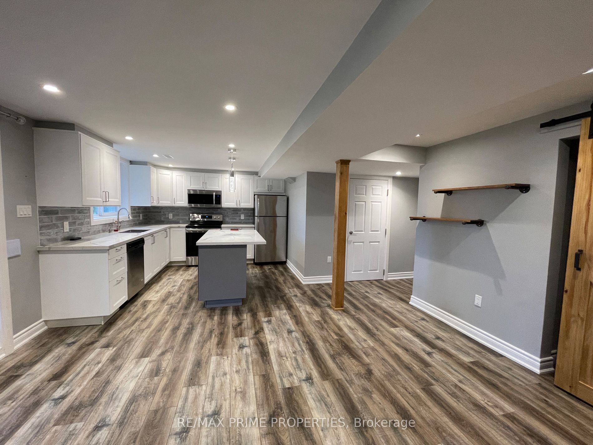 315 Kirby Cres, #Lower