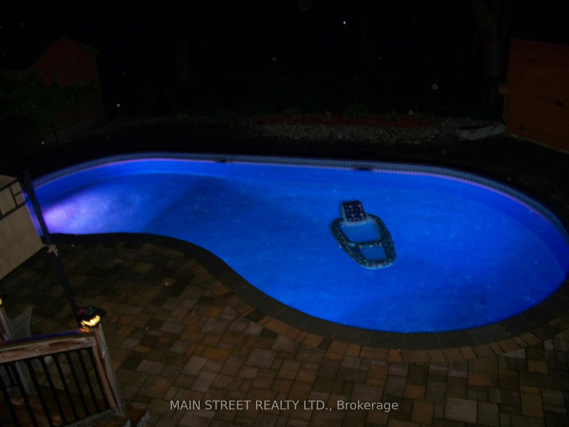 104 Peevers Cres
