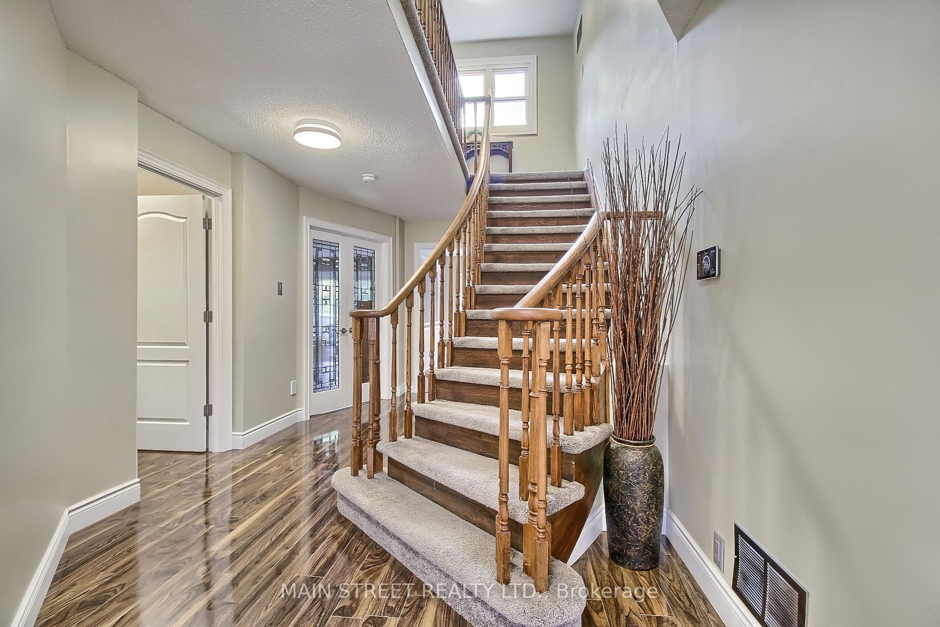 104 Peevers Cres