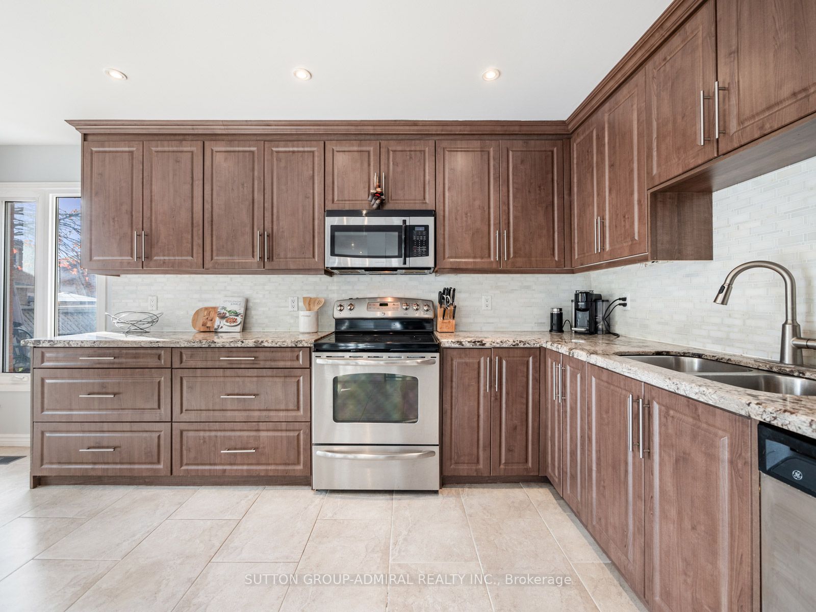 186 Patna Cres