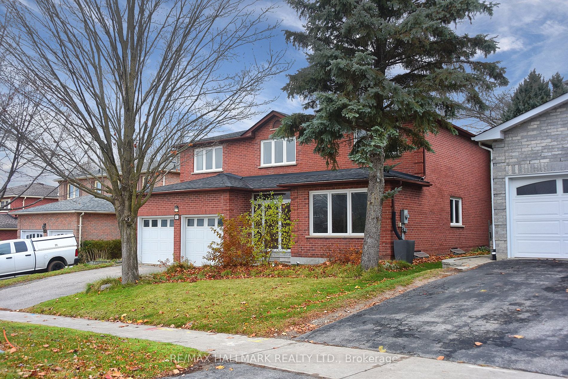 883 Leslie Valley Dr