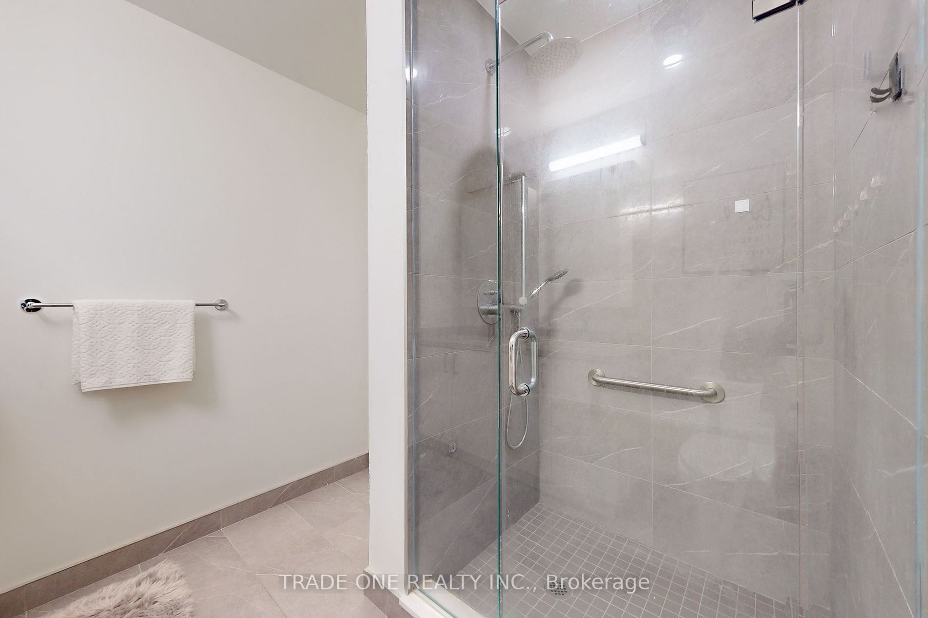 8868 Yonge St, #1506