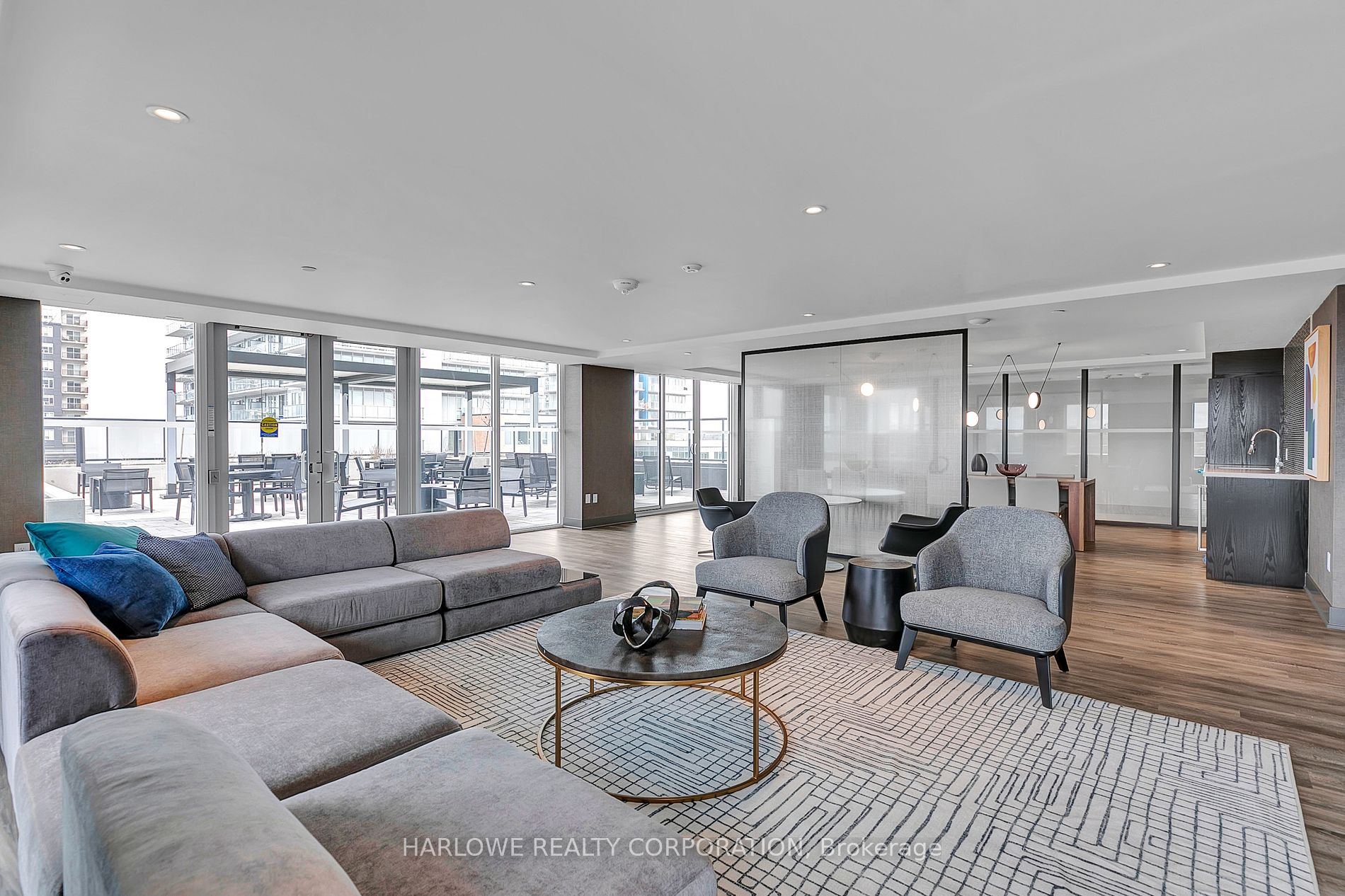 185 Deerfield Road, #Ph 1510