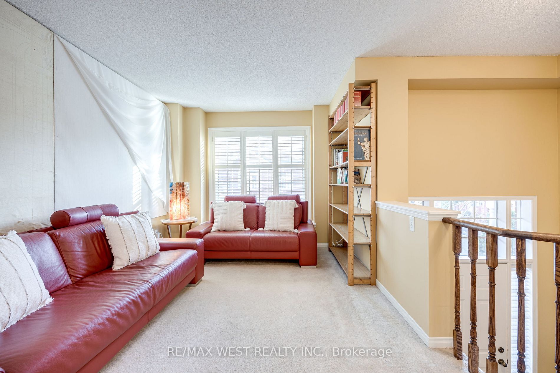 15 Mosaics Ave, #15
