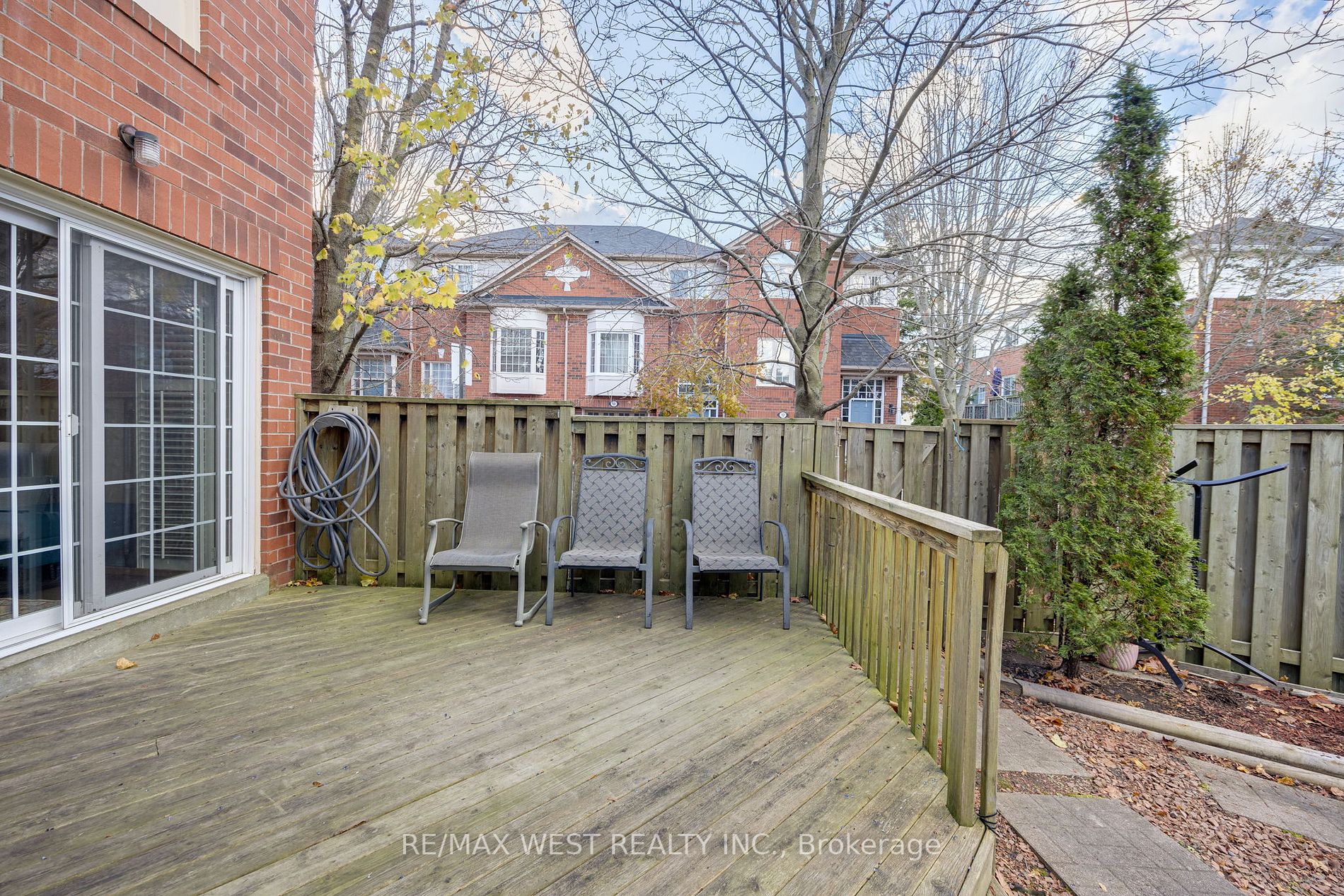 15 Mosaics Ave, #15