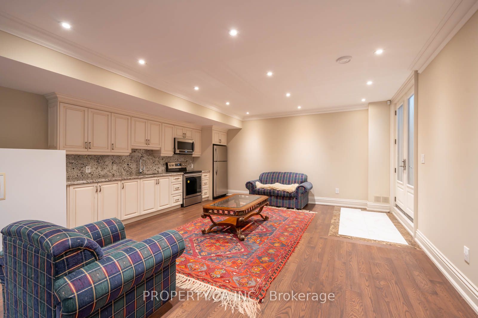 109 Oxford St