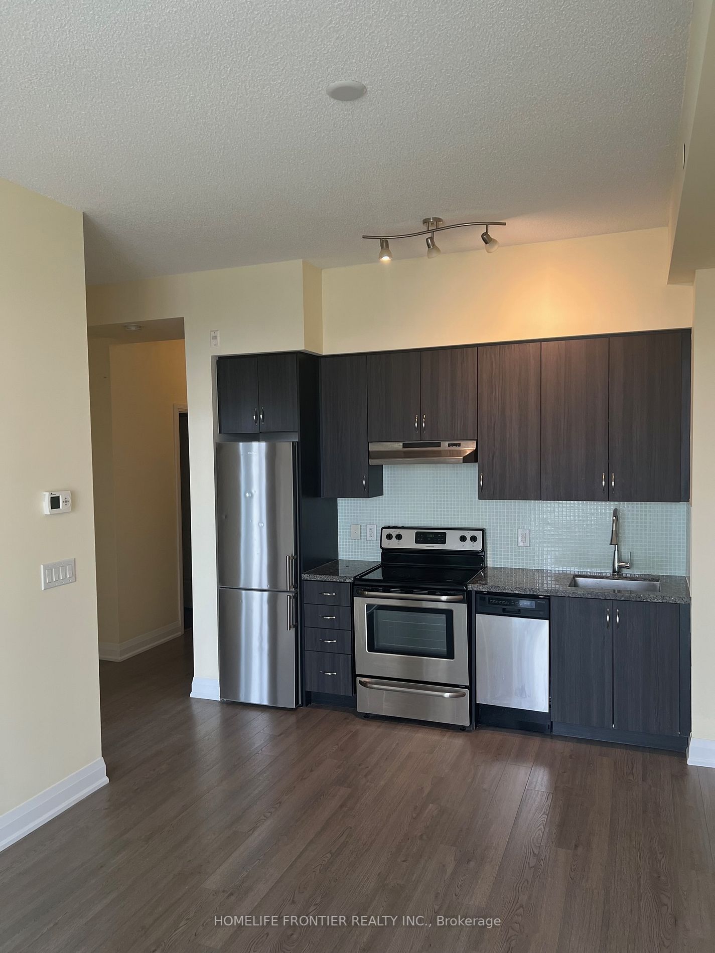 8763 Bayview Ave, #708