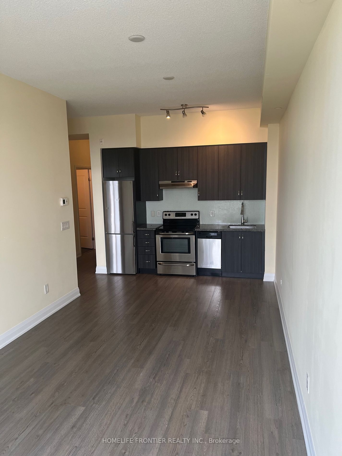 8763 Bayview Ave, #708