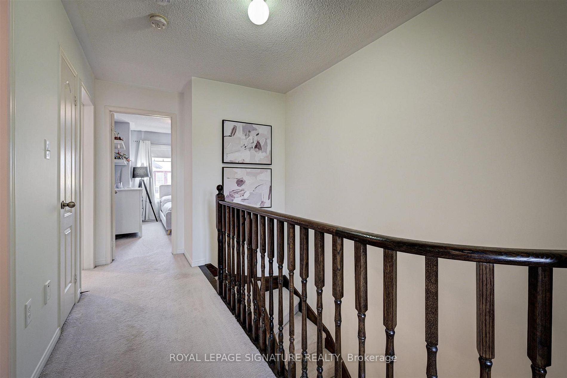 100 Expedition Cres