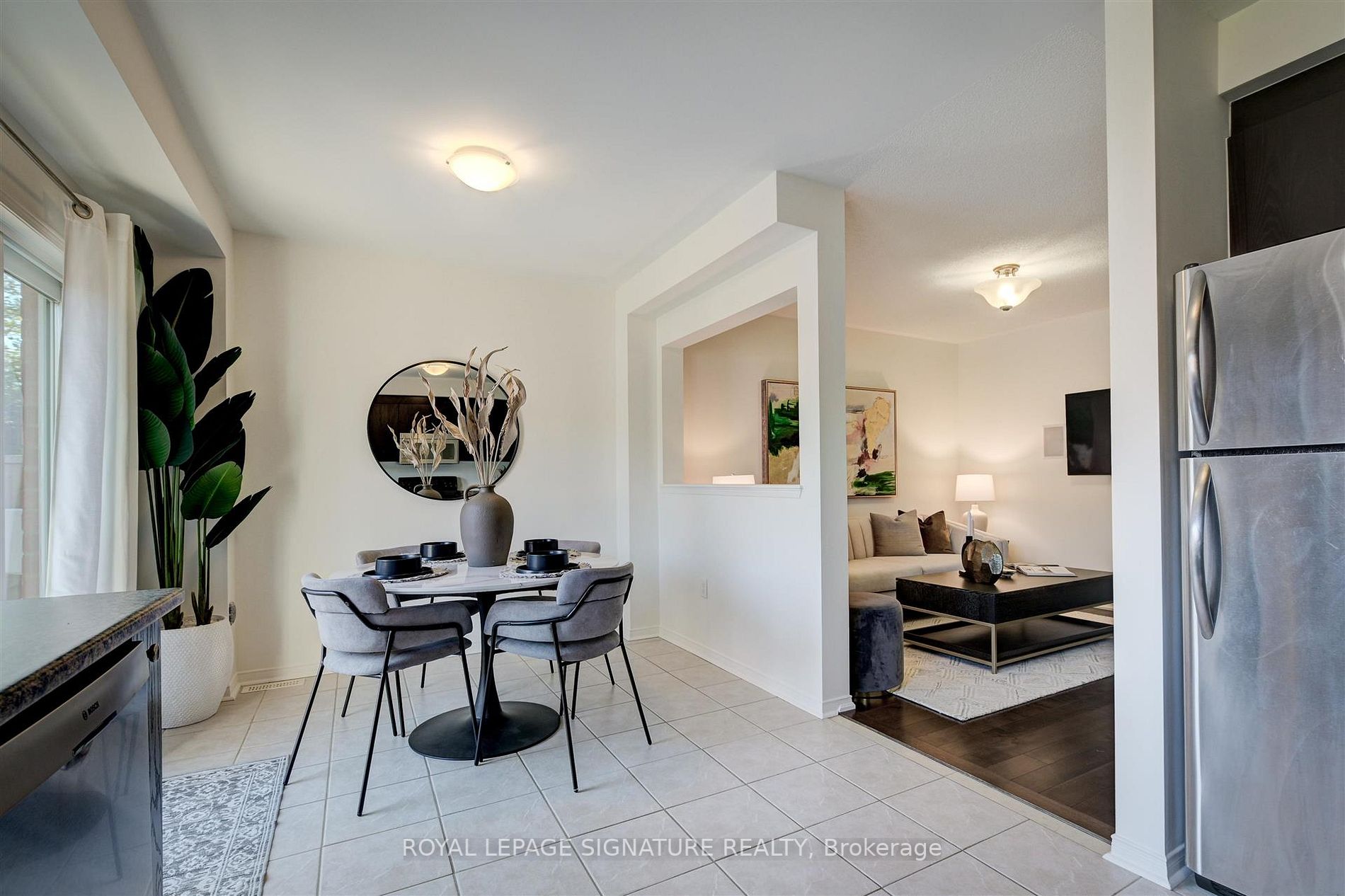 100 Expedition Cres