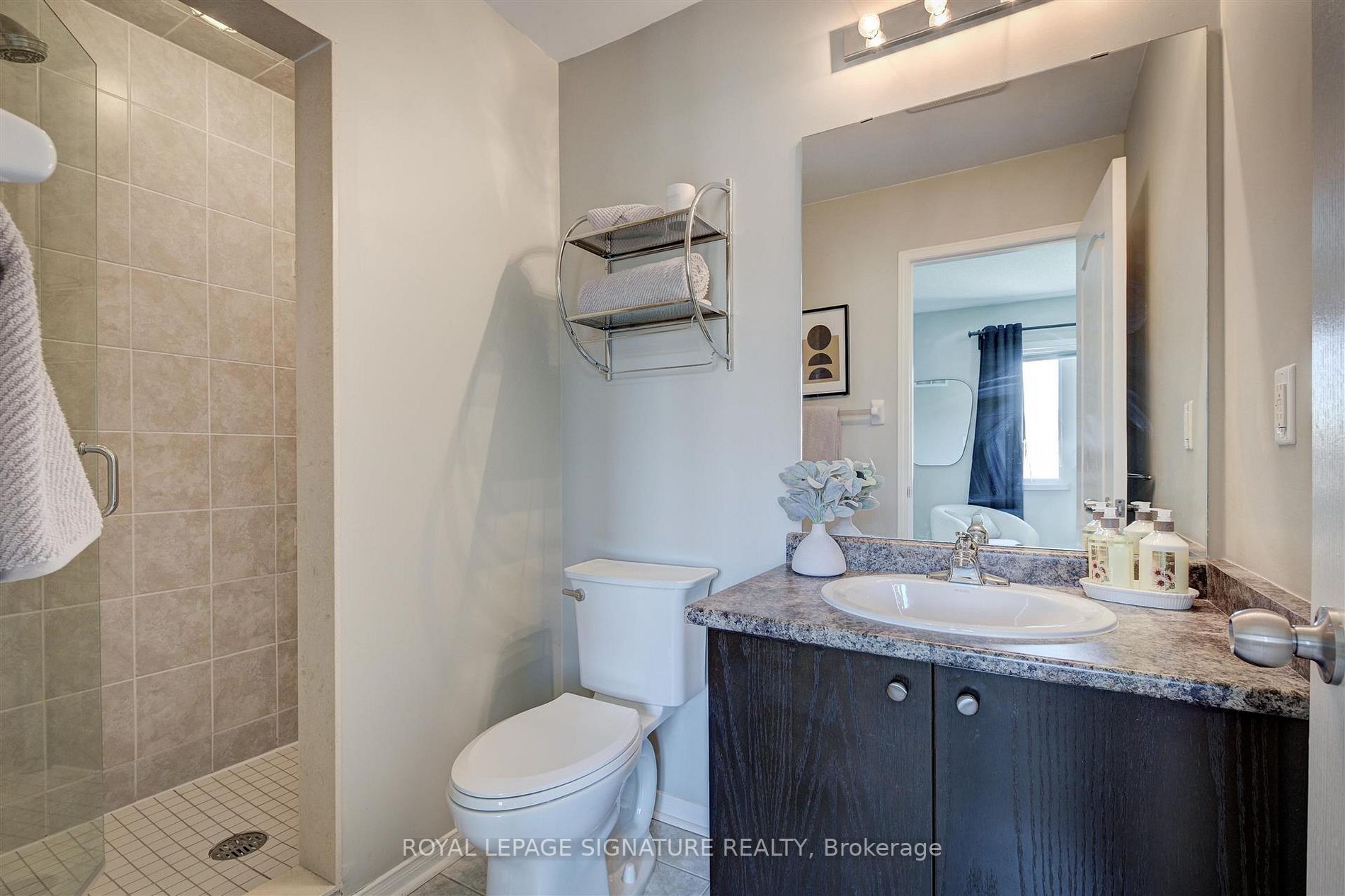 100 Expedition Cres