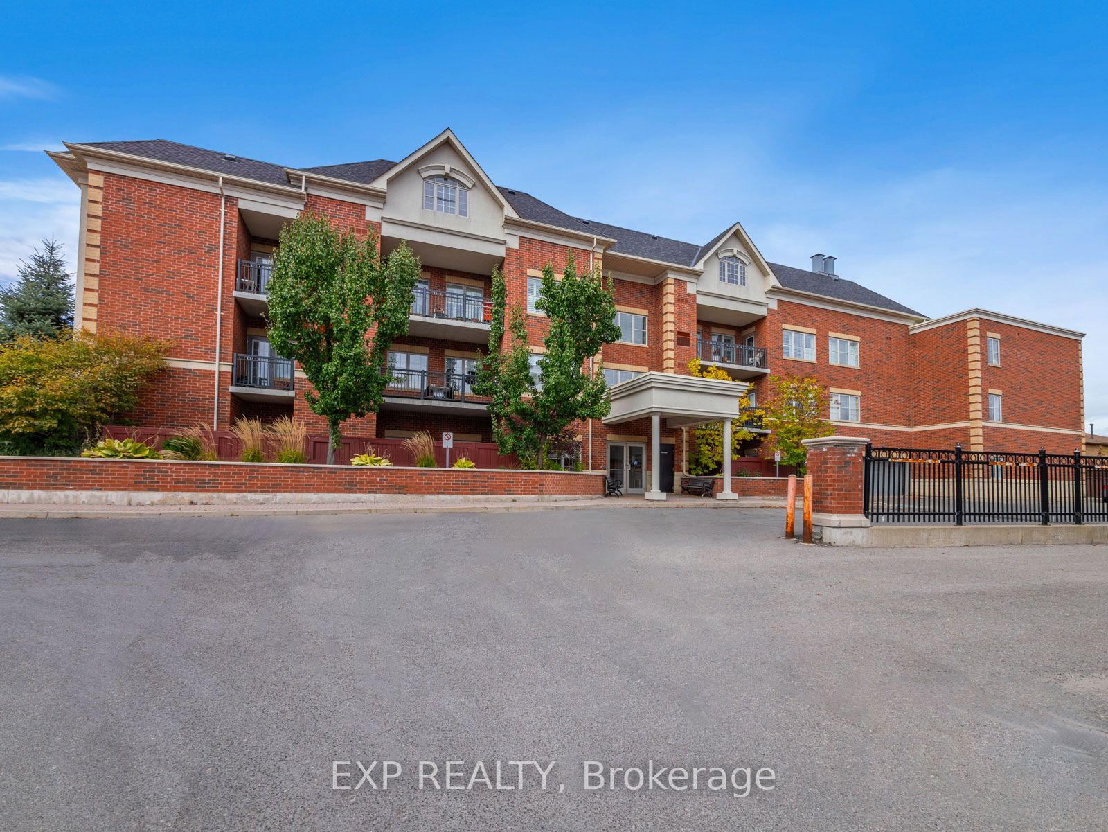 9973 Keele St, #106