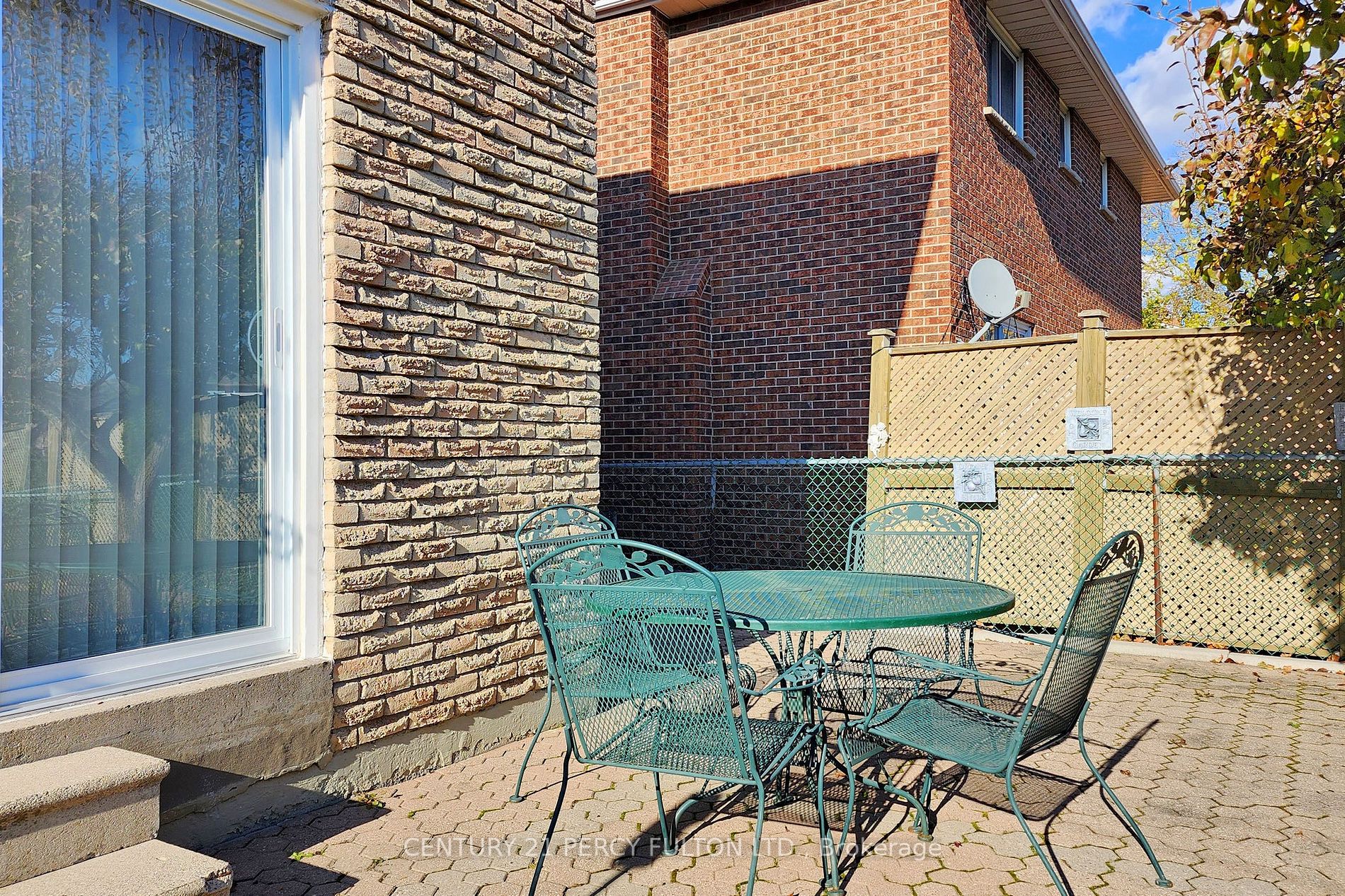 26 Risebrough Crct