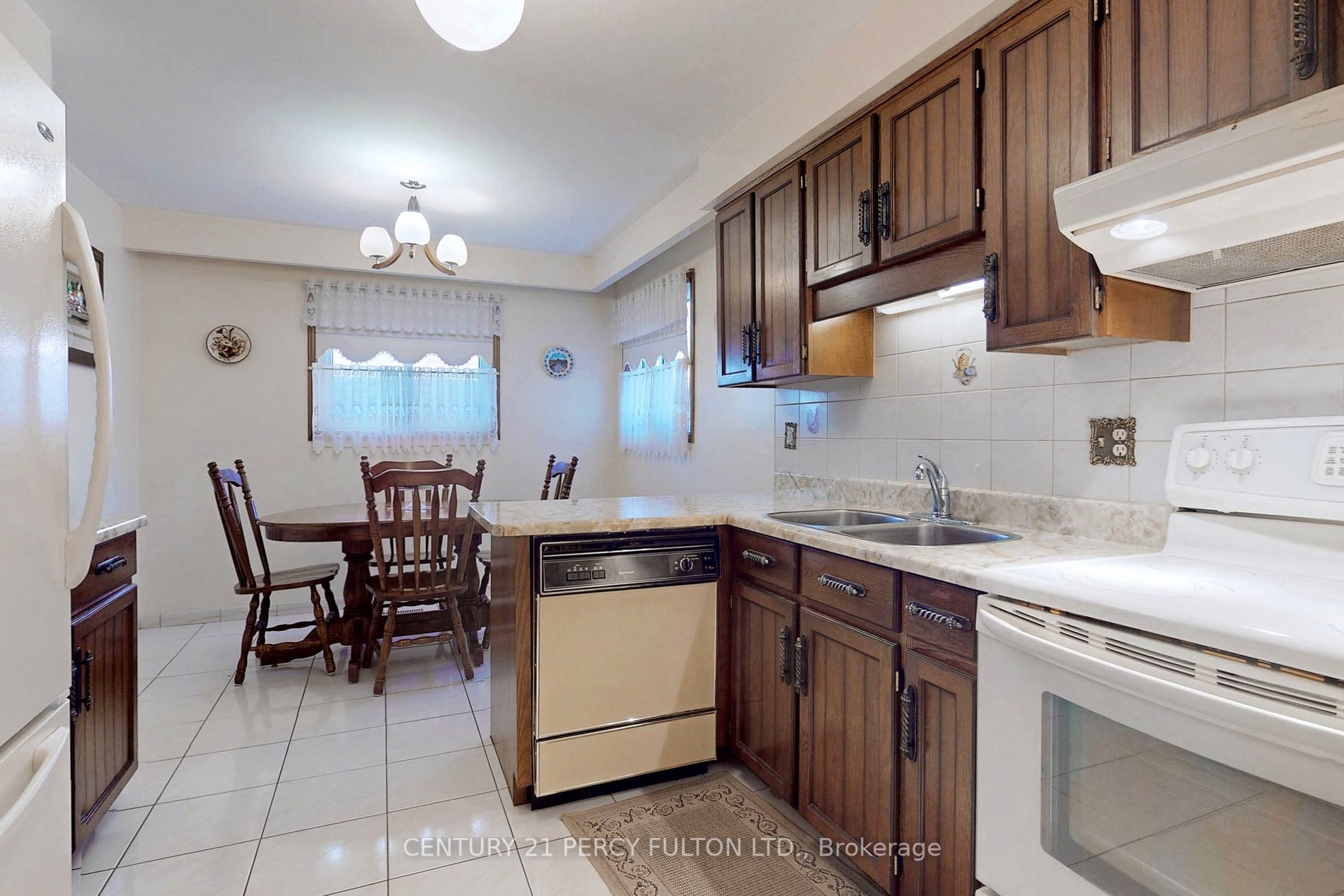 26 Risebrough Crct