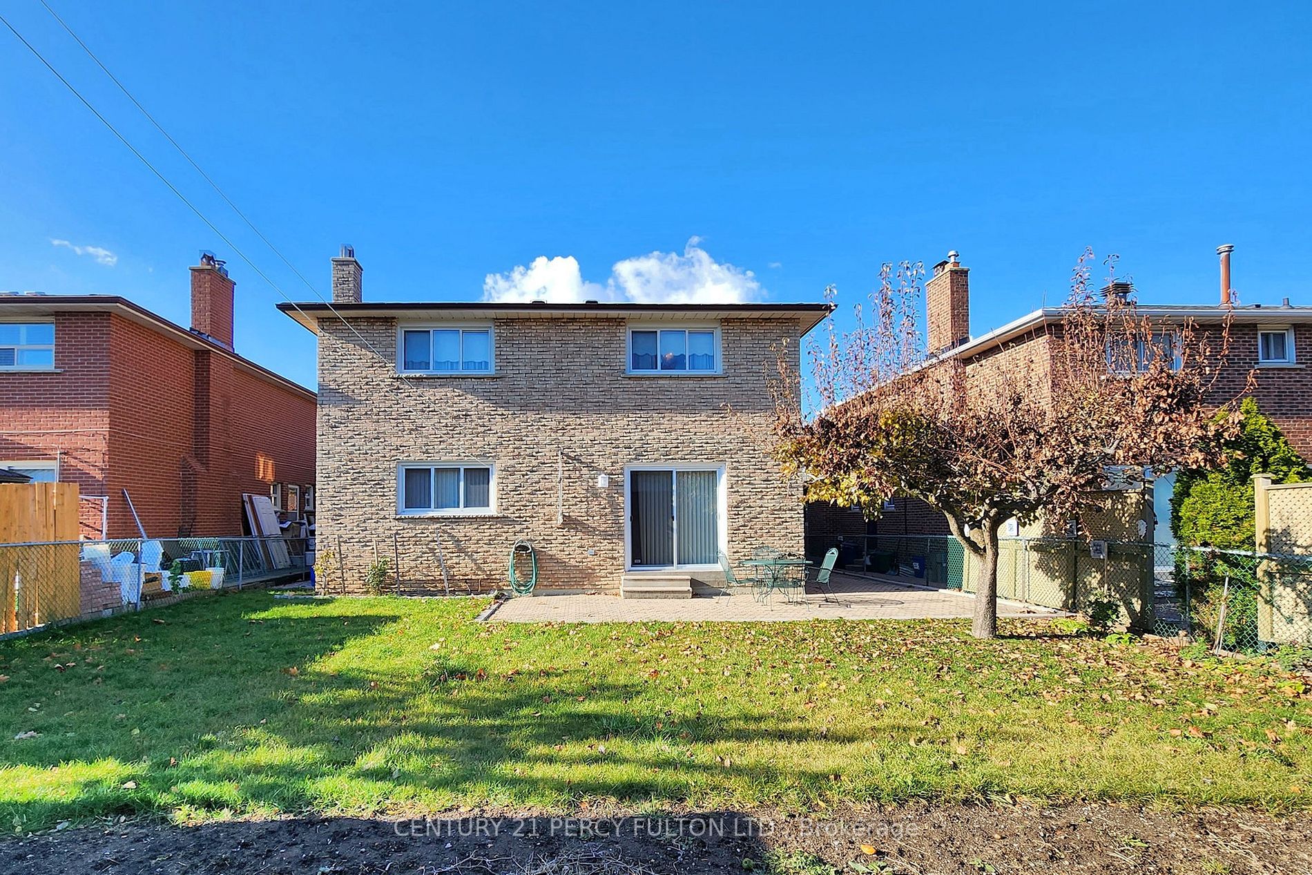 26 Risebrough Crct