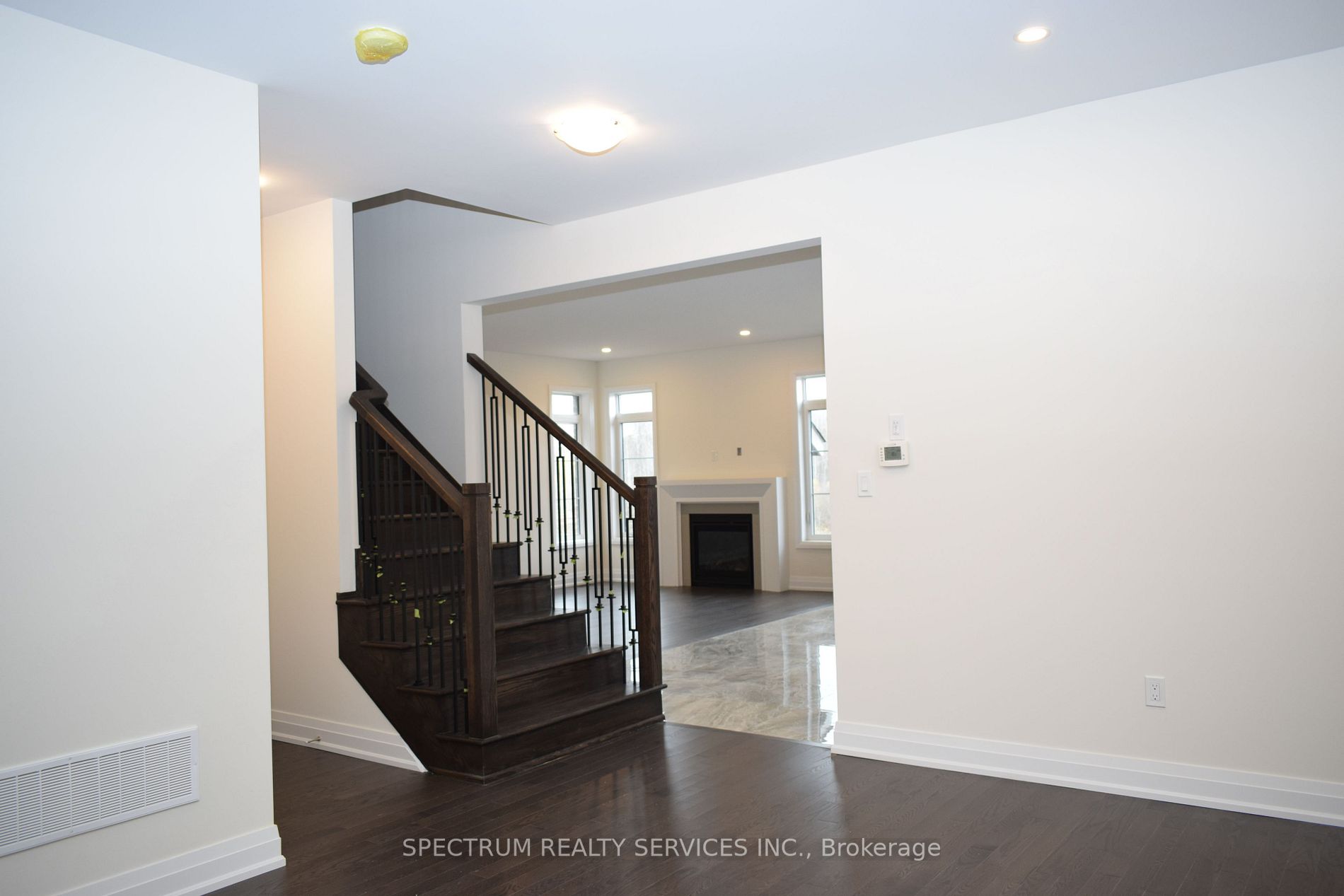 146 Jonkman Blvd