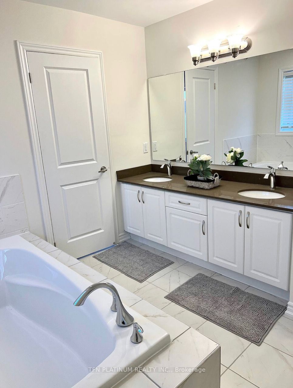 2254 Grainger Lp