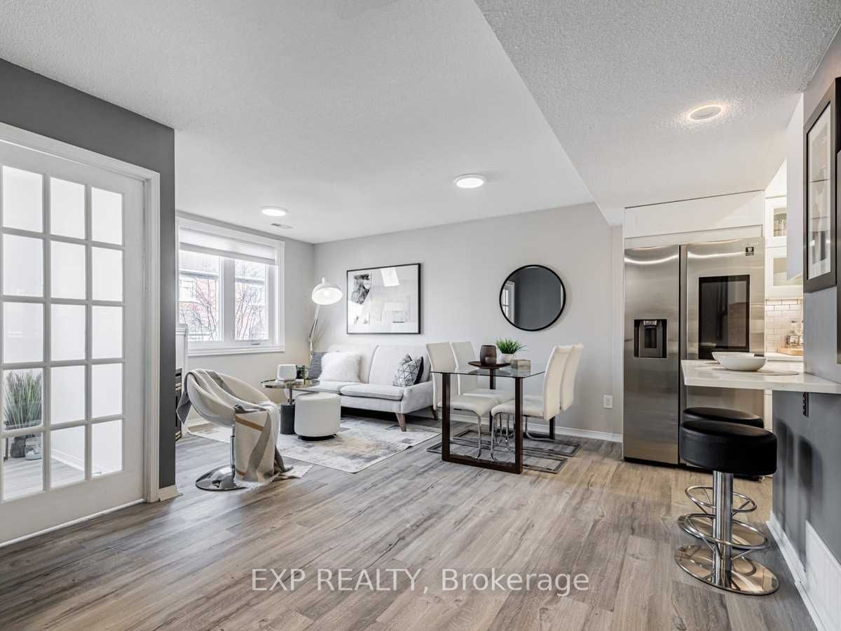 75 Weldrick Rd E, #414