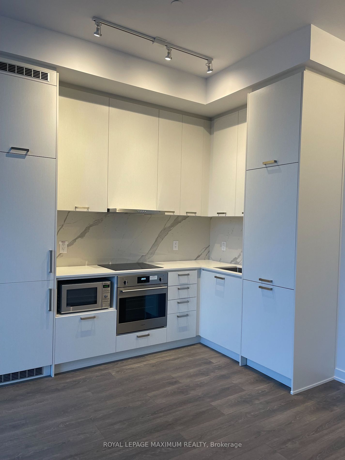 38 Honeycrisp Cres, #Ph 2103