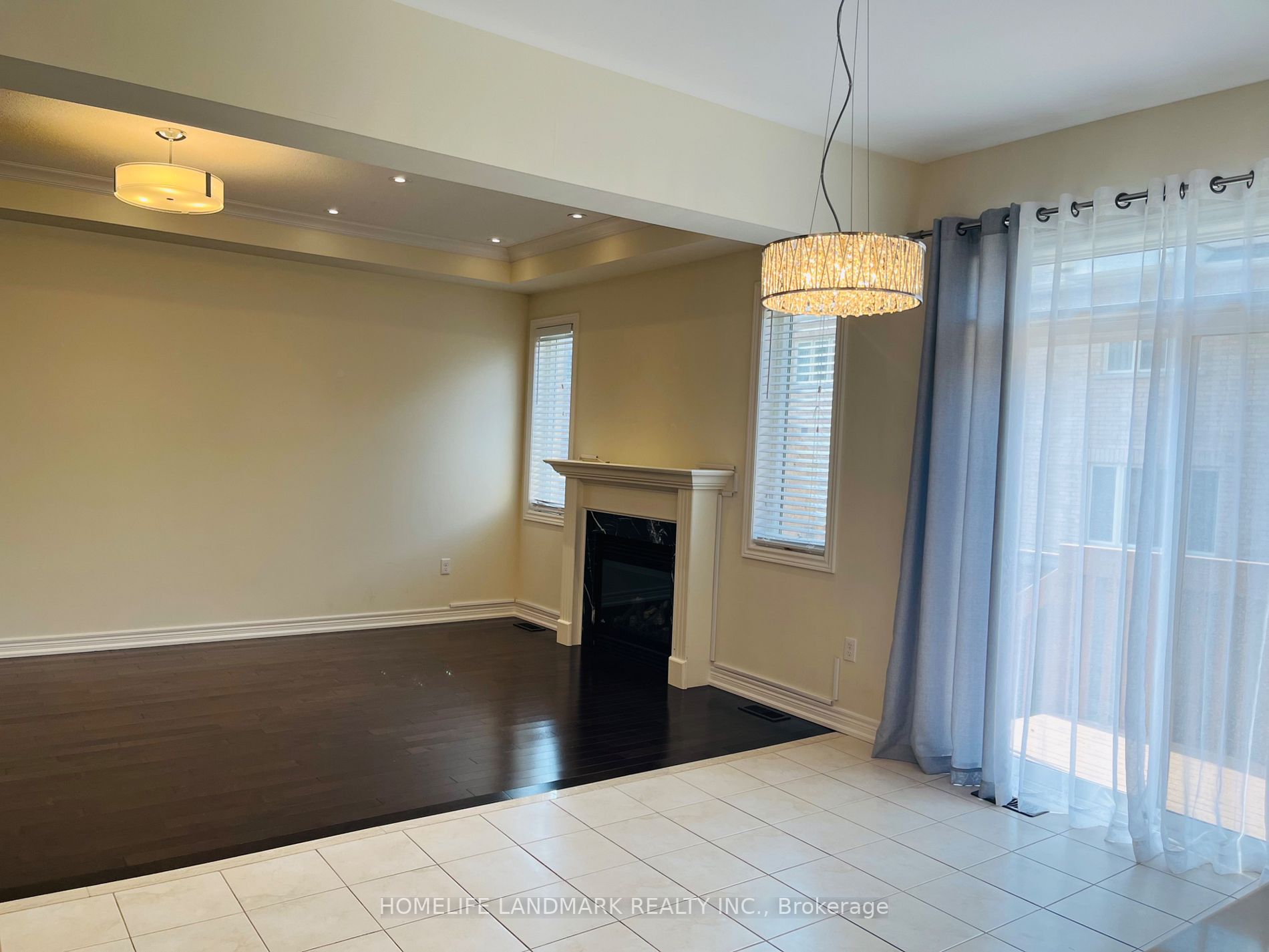 1205 Blencowe Cres