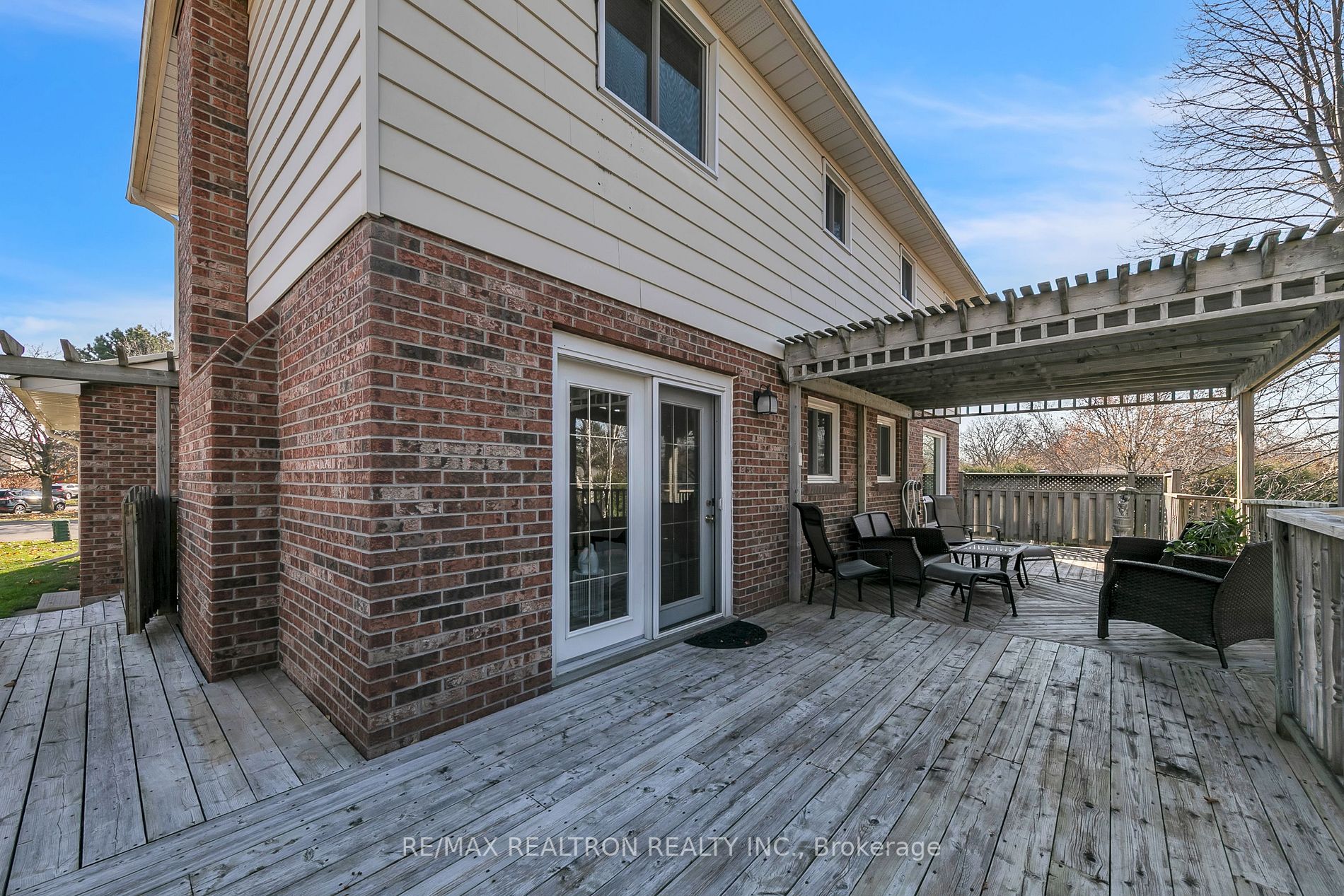 15 Illingworth Crt
