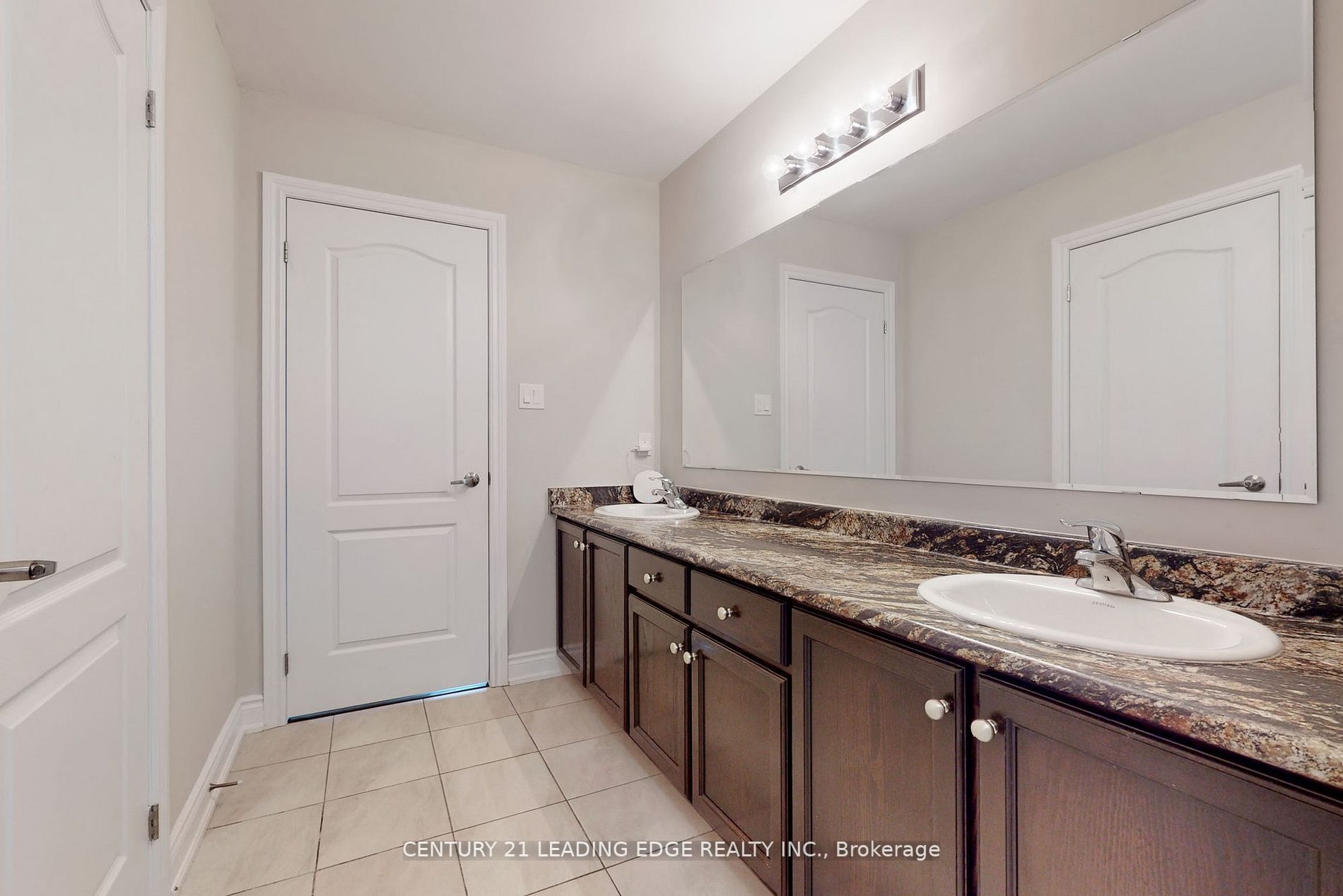 207 Rutherford Rd
