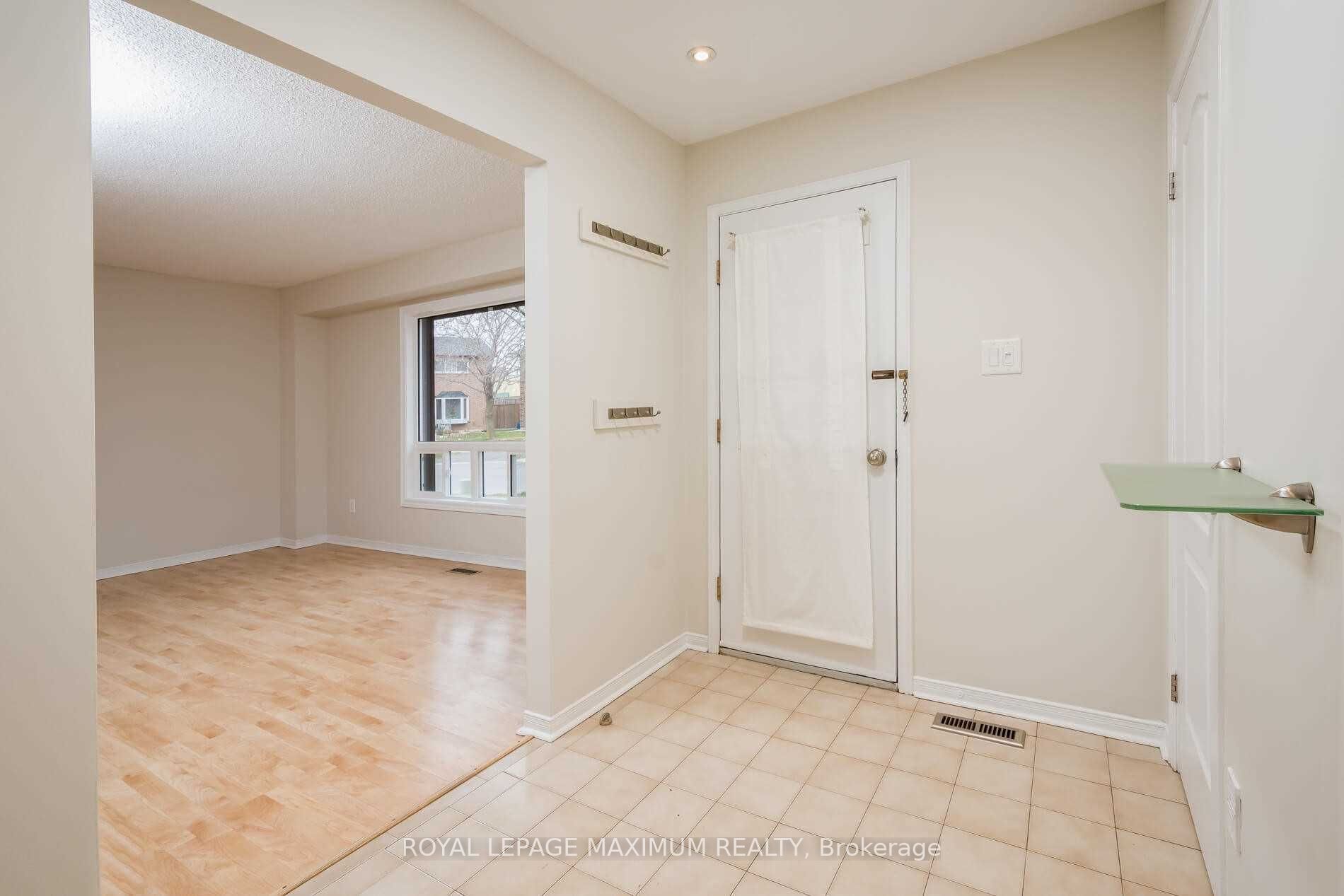 97 Coles Ave