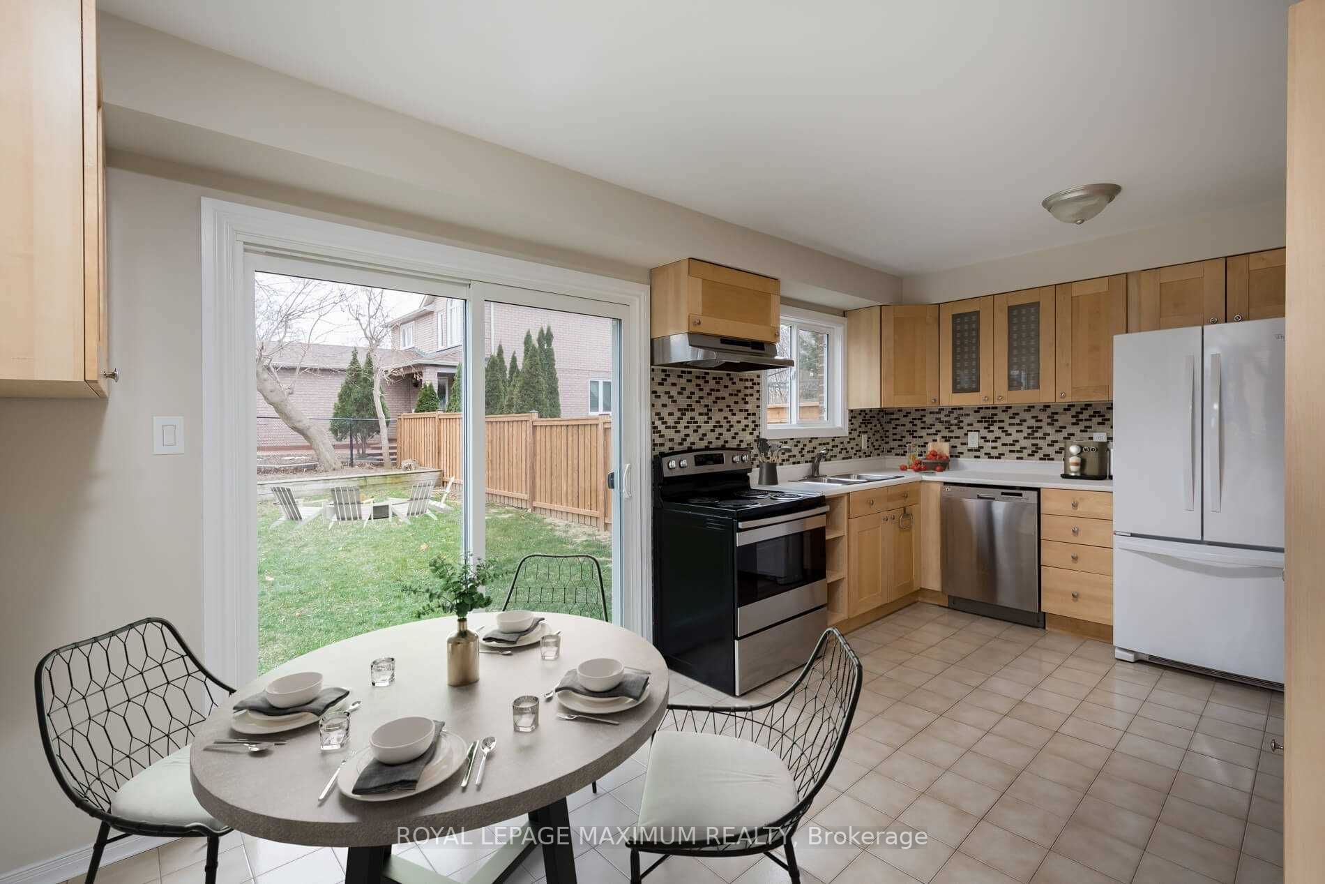 97 Coles Ave