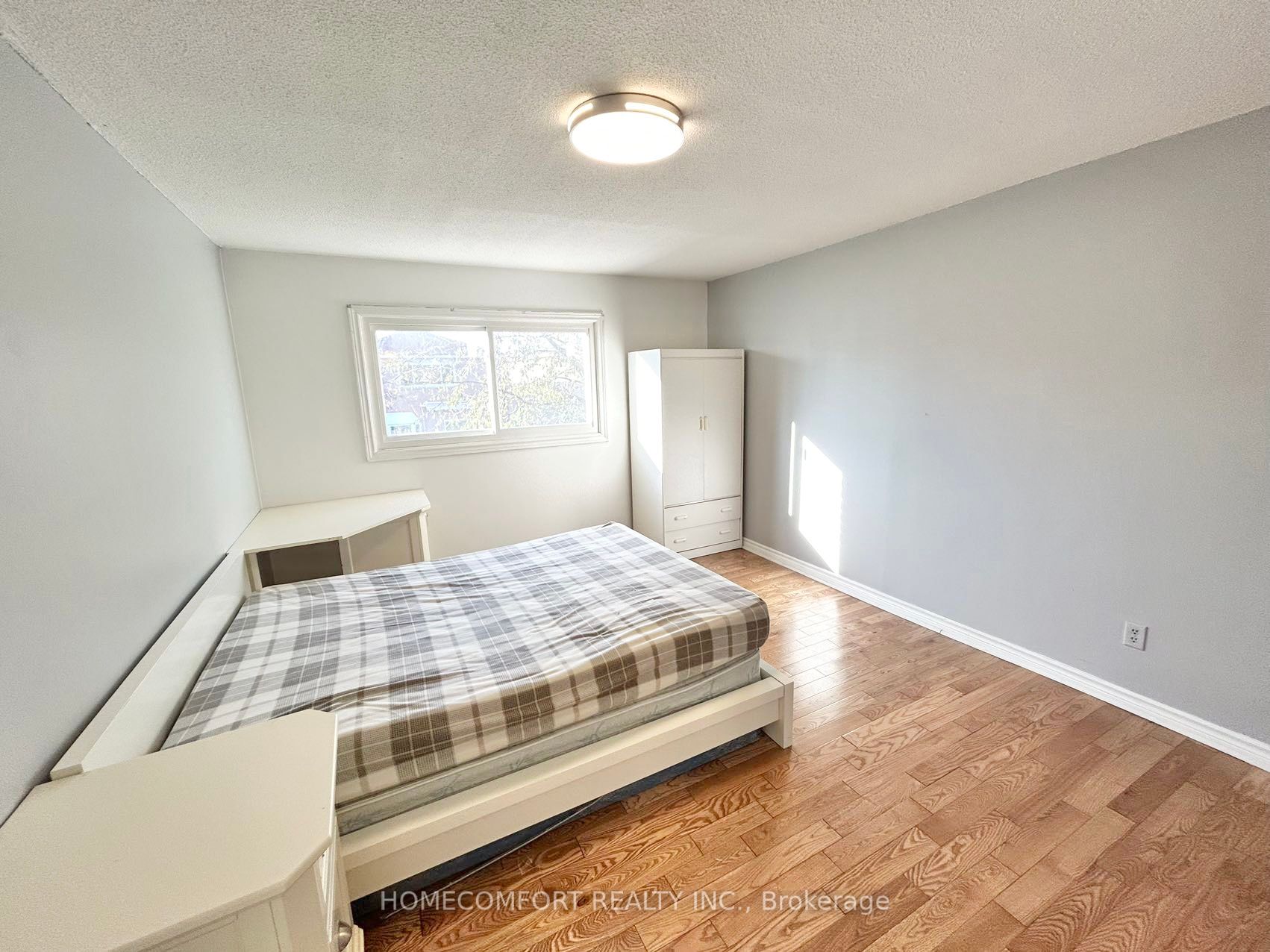 28 Coppard Ave, #Upper