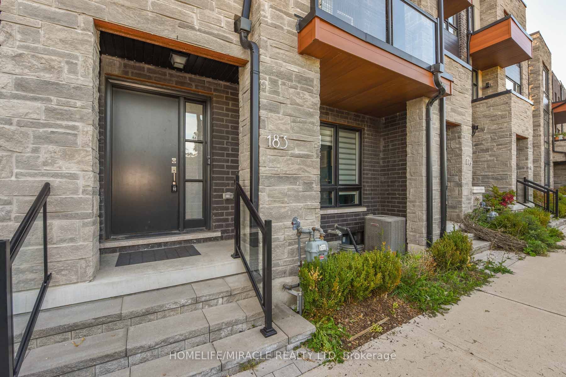 183 Carpaccio Ave