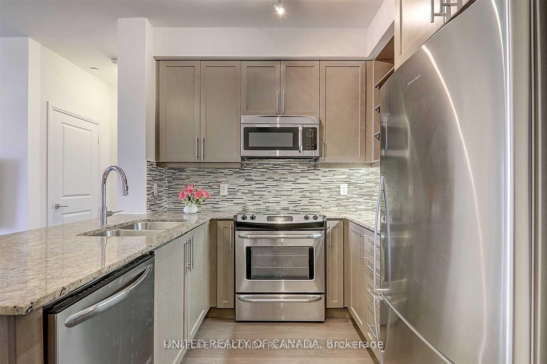 55 Oneida Cres, #1008