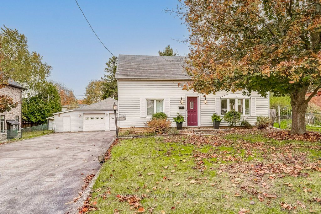 312 Andrew St