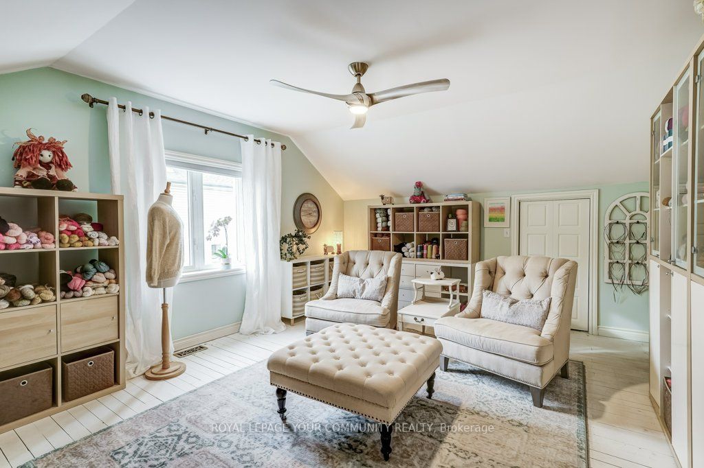 312 Andrew St