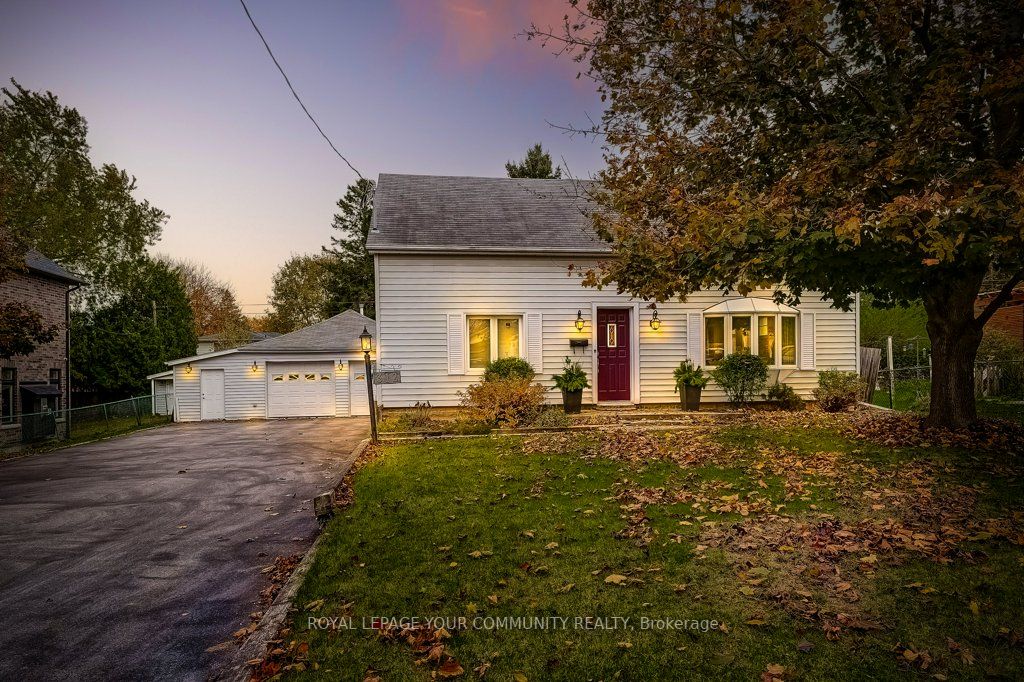 312 Andrew St