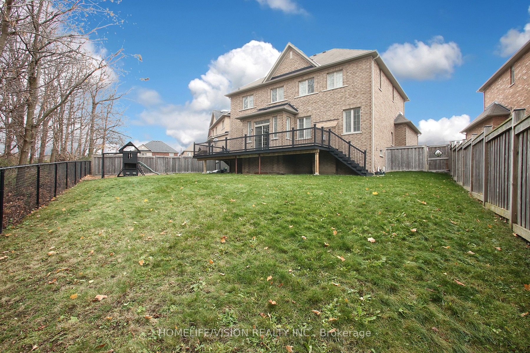 1298 Mccron Cres
